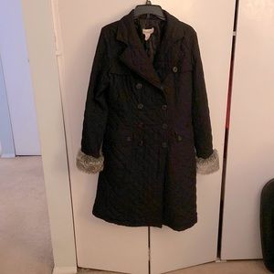 Long quilted black coat. Very elegant. Size M.